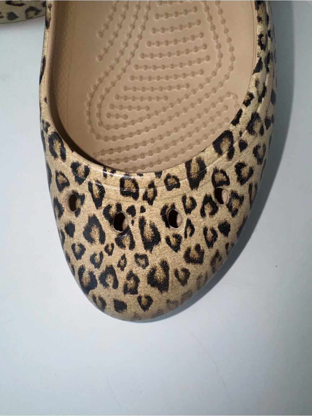 Crocs Kadee Leopard Print Ballet Flats 9 Y2K Ballet Core Coastal Grandma Comfort - Picture 7 of 11